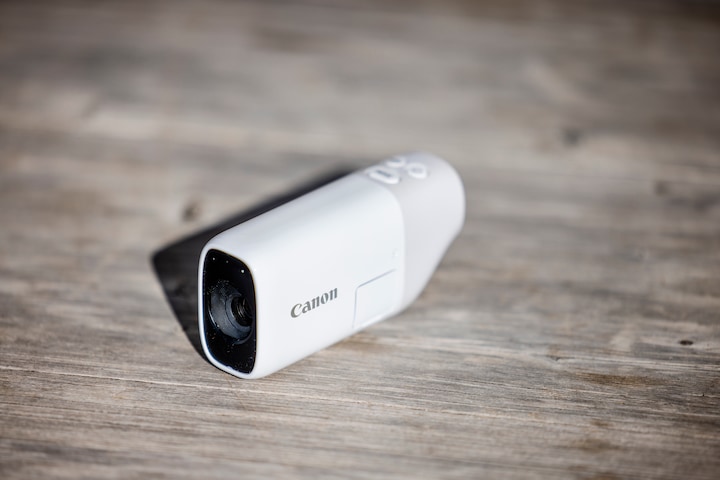 Actual product image Canon Powershot Zoom Essential Kit (100 - 400 mm, 12.10 Mpx, 1/3")