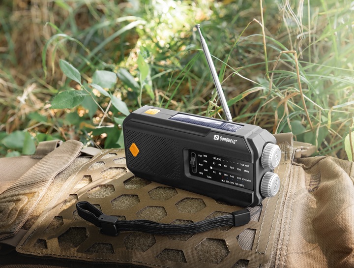 Actual product image Sandberg Survivor Radio All-in-1 2000 (AM, FM, Radio Frequency (RF))