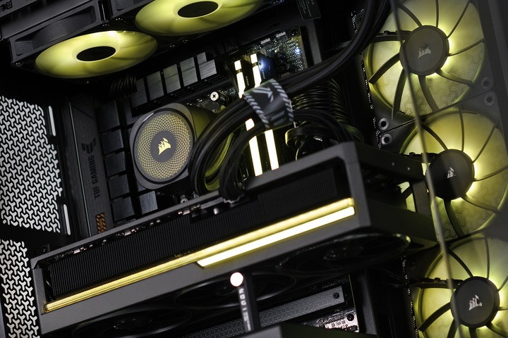 Produktbild Actina 5901443413776 (64 GB, 2000 GB, GeForce RTX 5090)