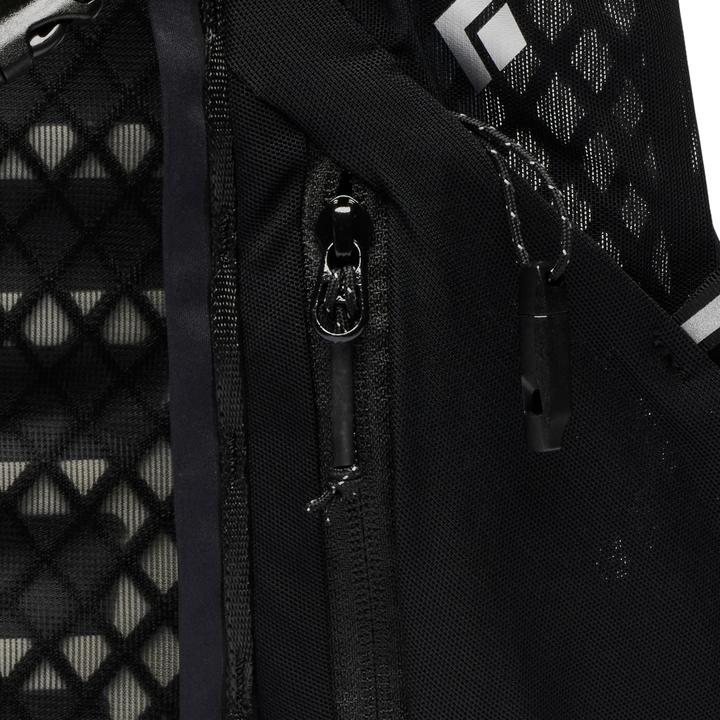 Actual product image Black Diamond W Distance 15 Backpack (15 l)