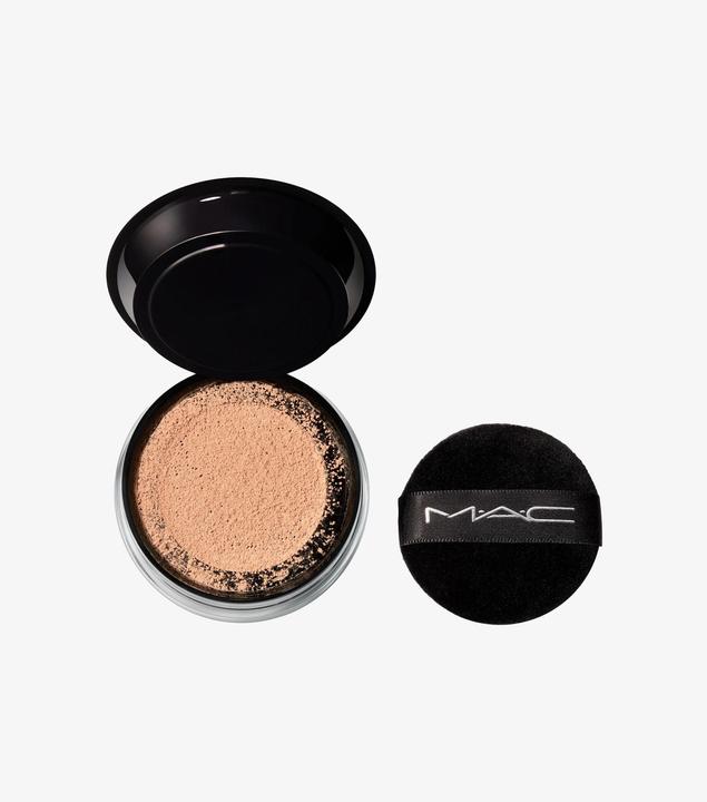 Produktbild MAC Cosmetics Studio F / Blurring Weightl Powder Medium (Medium/Deep)