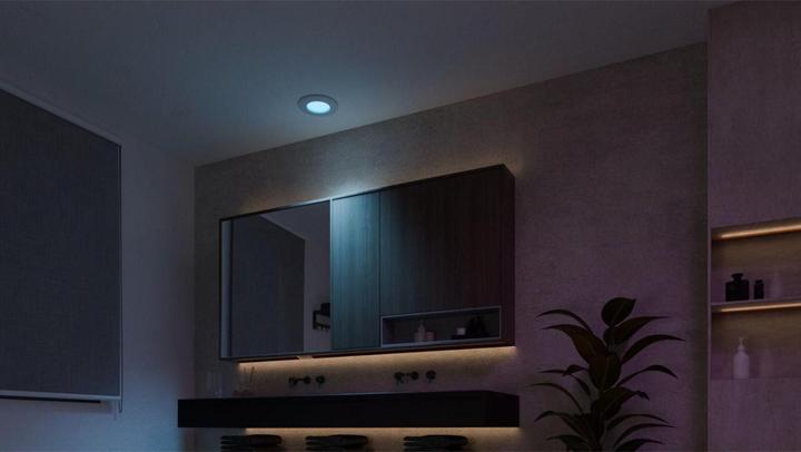 Actual product image Philips Hue White & Color Ambiance Slim Recessed (650 lm)