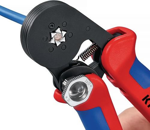 Productafbeelding Knipex Zelfinstellende krimptang voor adereindhulzen met zijaansluiting 97 53 14 (180 mm)