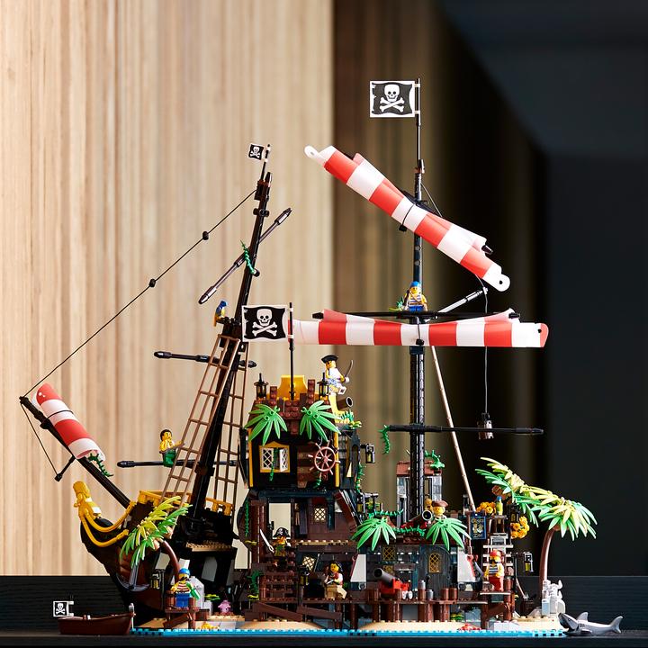 Immagine prodotto LEGO Pirati della Baia di Barracuda (21322, LEGO Ideas)