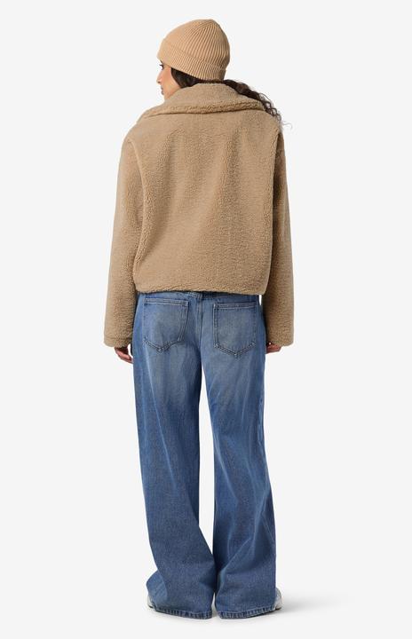 Actual product image Noisy May Cropped Teddyjacke (M)