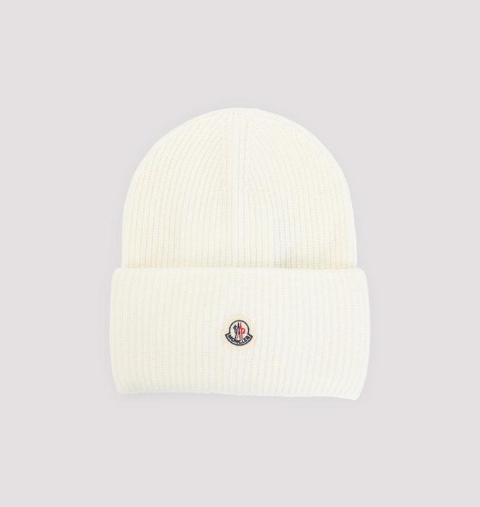 Actual product image Moncler K20933B00032.M1241