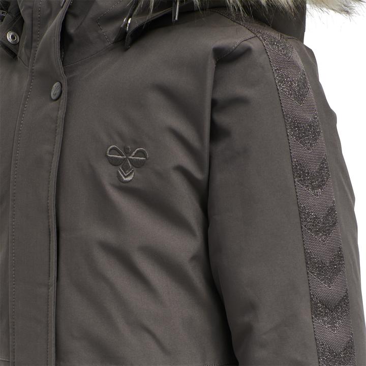 Produktbild hummel Leaf Coat (110)