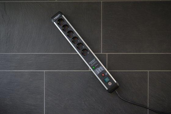 Productafbeelding Brennenstuhl 1391010601 Meervoudige wandcontactdoos met schakelaar zilverzwart beschermingscontact 1 st. (6 x, CEE 7/3, 5 m)