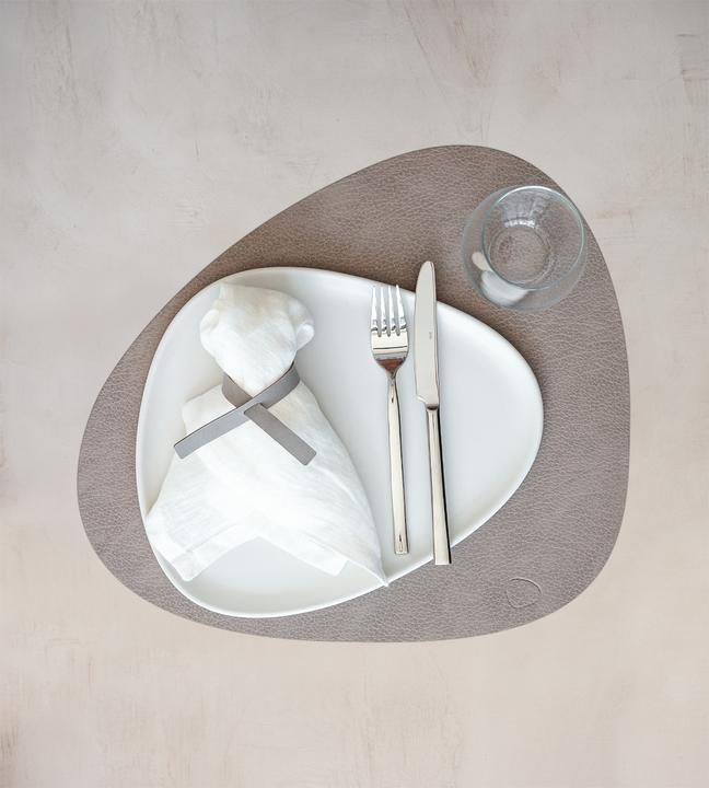 Image du produit Lind DNA Set de table Curve L, Bull Grey chaud, 37x44cm (1 pcs, 37 x 44 cm)