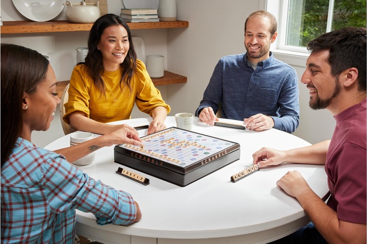 Actual product image Mattel Games 75th Anniversary Edition (German)