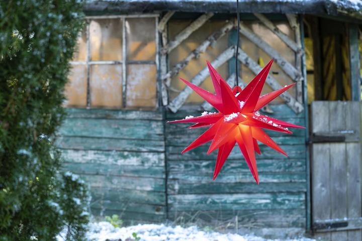 Novaliv 2er Sparset Weihnachtssterne Dekosterne 55cm Rot Aussen Kabel mit  Trafo & Timerfunktion 3D