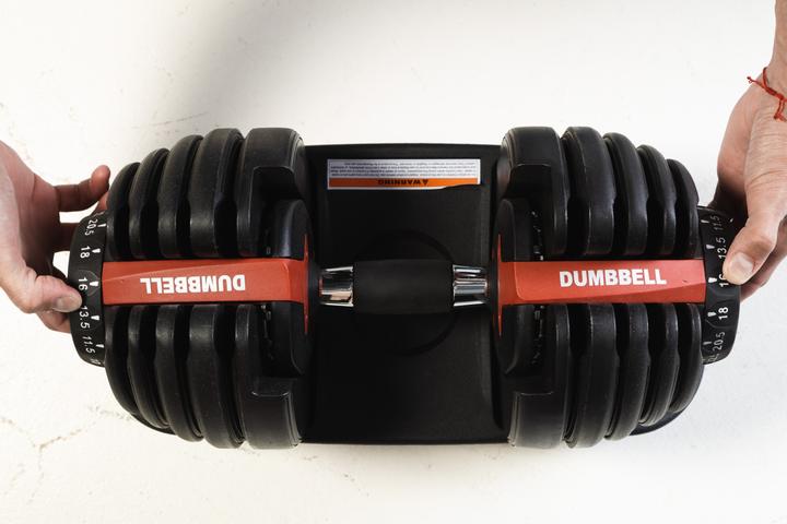 Actual product image Swip Adjustable Dumbbells (1 x 2.5 kg - 24 kg)
