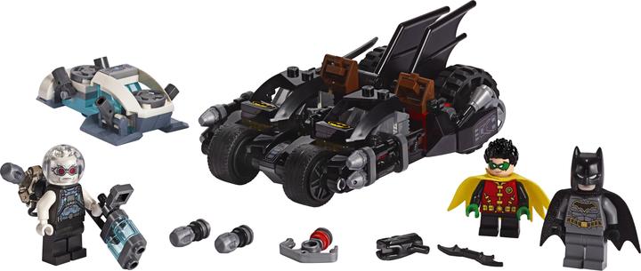 Immagine prodotto LEGO Batcycle duello con Mr. Freeze (76118, LEGO DC)