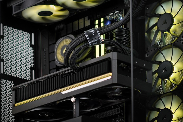 Produktbild Actina 5901443413776 (64 GB, 2000 GB, GeForce RTX 5090)