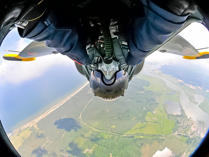 Image du produit Smartbox Vol de 45 min en avion de chasse L-39 Albatros au-dessus des Alpes suisses (1 pers.)