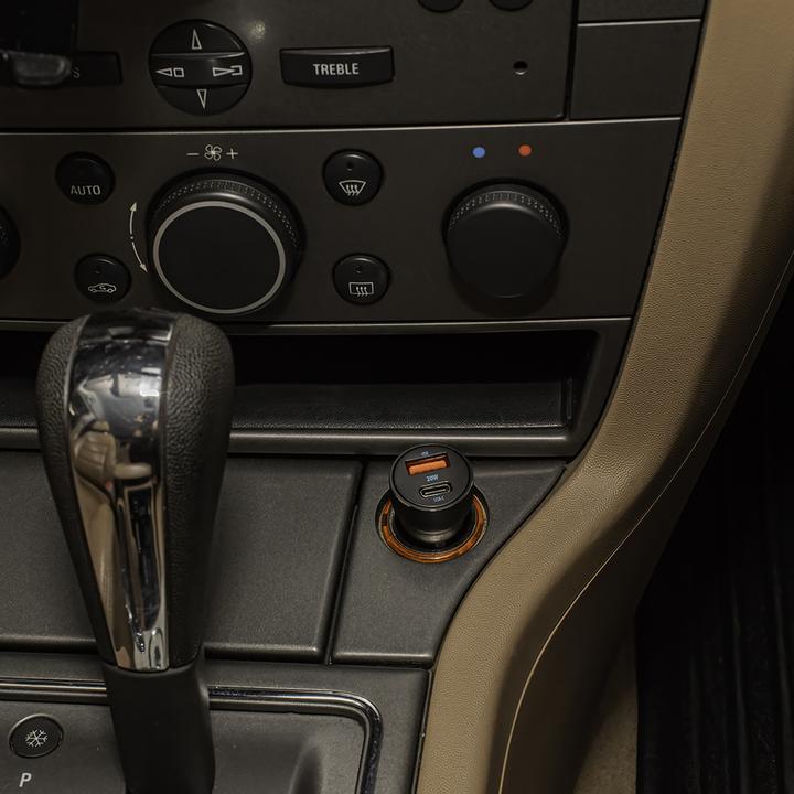 Actual product image Forever CC-06 PD QC car charger 1x USB-C 1x USB 20W black + USB-C - USB-C cable 60W