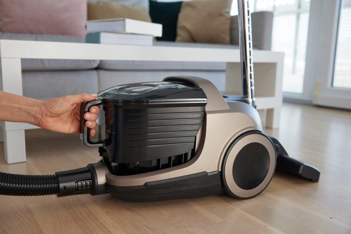 Actual product image Gorenje Hoover 170W 79dB sw 7,8kg 3,3l bagless