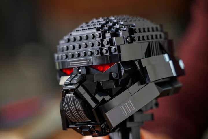 Actual product image LEGO Dark Trooper Helmet (75343, LEGO Star Wars, LEGO Rare Sets)