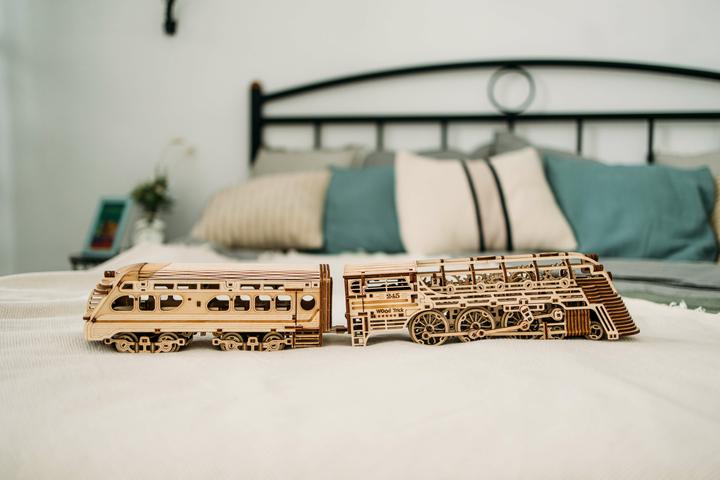 Actual product image Wood Trick Atlantic Express - Train - 3D wooden construction kit