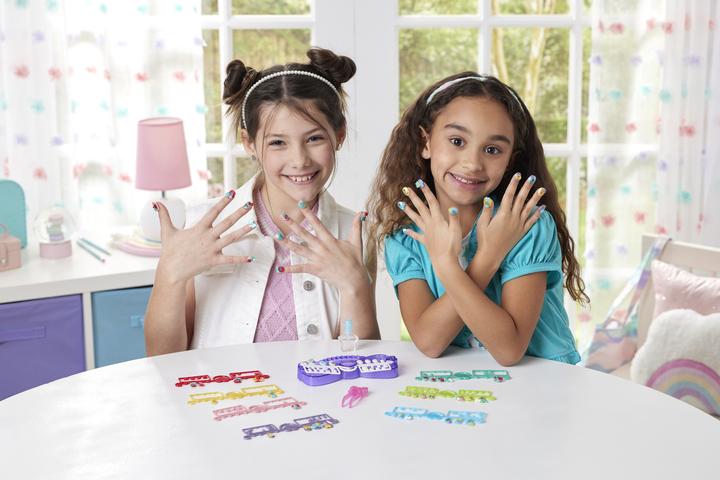 Produktbild Epoch Aquabeads 35071 Disney Prinzessinnen Nagelstudio, Multicolor (Kunstnägel)