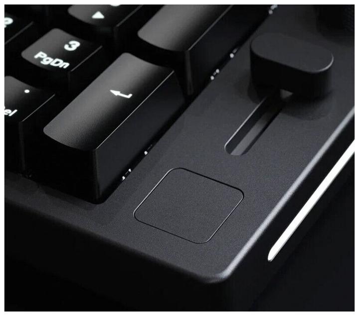 Actual product image Glorious PC Gaming Race GMMK Numpad Blank Badge - Black Slate