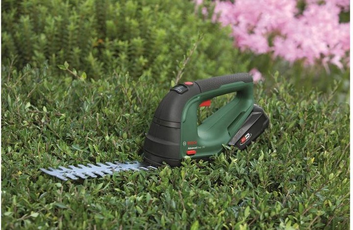 Actual product image Bosch Home & Garden Advanced Shear 18 Set (Cordless hedgecutters)