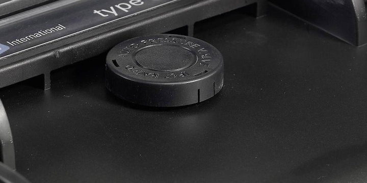 Actual product image B+W Outdoor case type 4000 - SI (Photo case, 17 l)