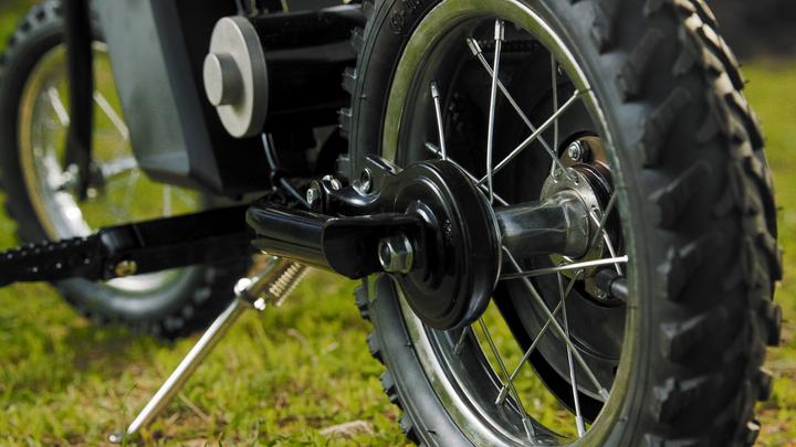 Actual product image Razor Dirt Rocket MX125 + Decal kit (Lithium) (10.80 V)