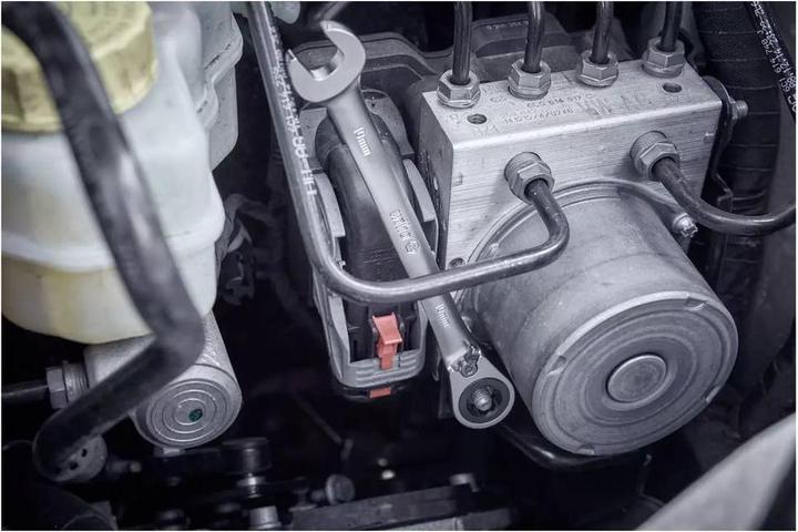 Produktbild Wiha Ringratschen-Gabelschlüssel Set (10 mm, 11 mm, 12 mm, 13 mm, 14 mm, 15 mm, 16 mm, 17 mm, 18 mm, 19 mm, 8 mm, 9 mm)