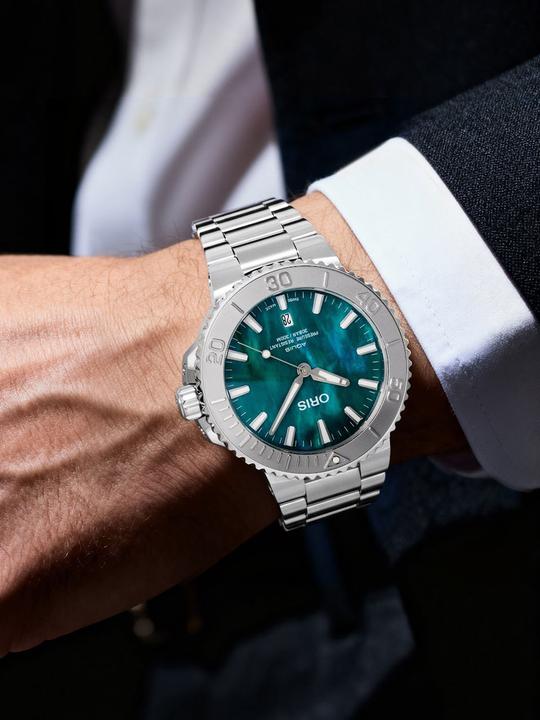 Produktbild Oris 01 733 7730 4137-07 8 24 05PEB Herrenuhr Aquis Date 43,5mm 30ATM (Analoguhr, Swiss Made, 43.50 mm)