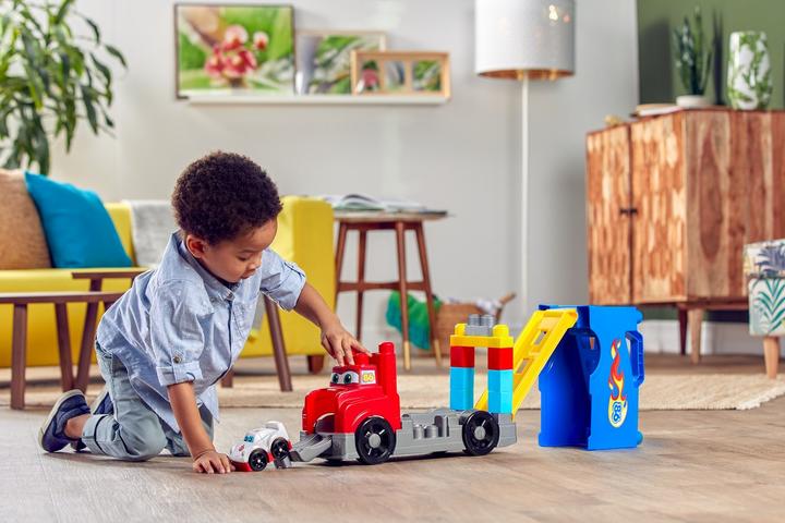 Actual product image Mega Bloks Storytelling - Build & Race Rig