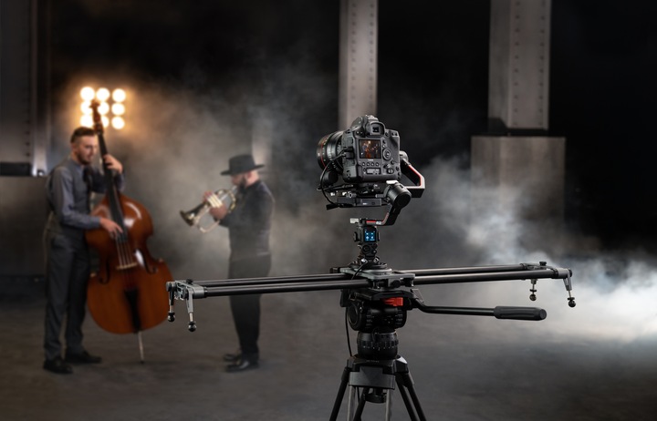 Image du produit DJI RS 2 (Appareil photo reflex, Appareil photo à objectif interchangeable, 4.50 kg)