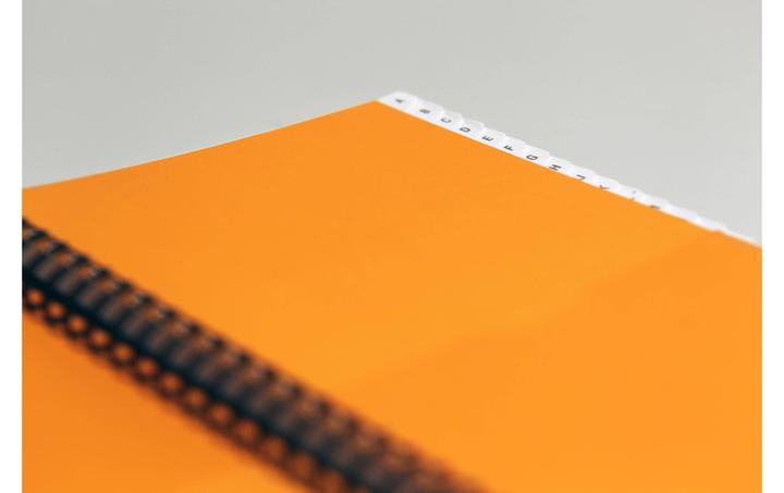 Image du produit Oxford Carnet d'adresses international (A5, À rayures, Couverture rigide)