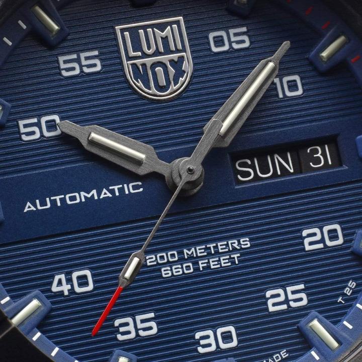 Produktbild Luminox Master (Taucheruhr, 45 mm)