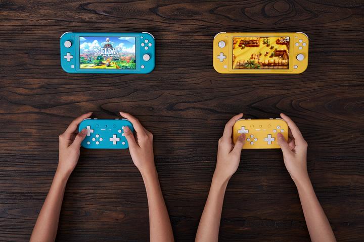 Actual product image 8bitdo Lite BT Gamepad Turquoise (Switch)