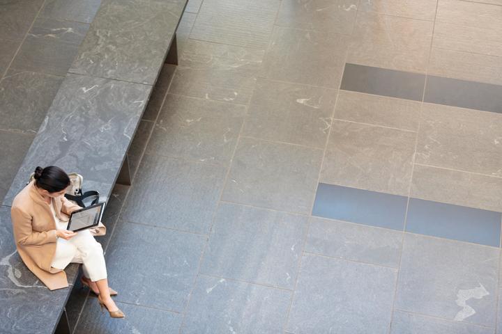 Actual product image HP Elite x2 1012 G2 - Tablet - with detachable keyboard - Core i5 7300U / 2.6 GHz - (12.30", 512 GB, 16 GB, Intel Core i5-7300U)