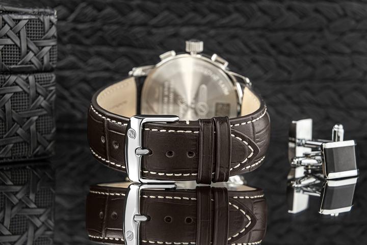 Actual product image Zeppelin 100 years 8670-1 (Analogue wristwatch, Chronograph, 42 mm)