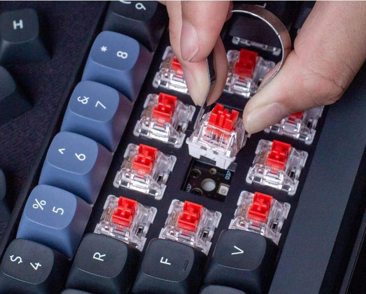 Actual product image Keychron K6 Pro (Swiss, Cable, Wireless)