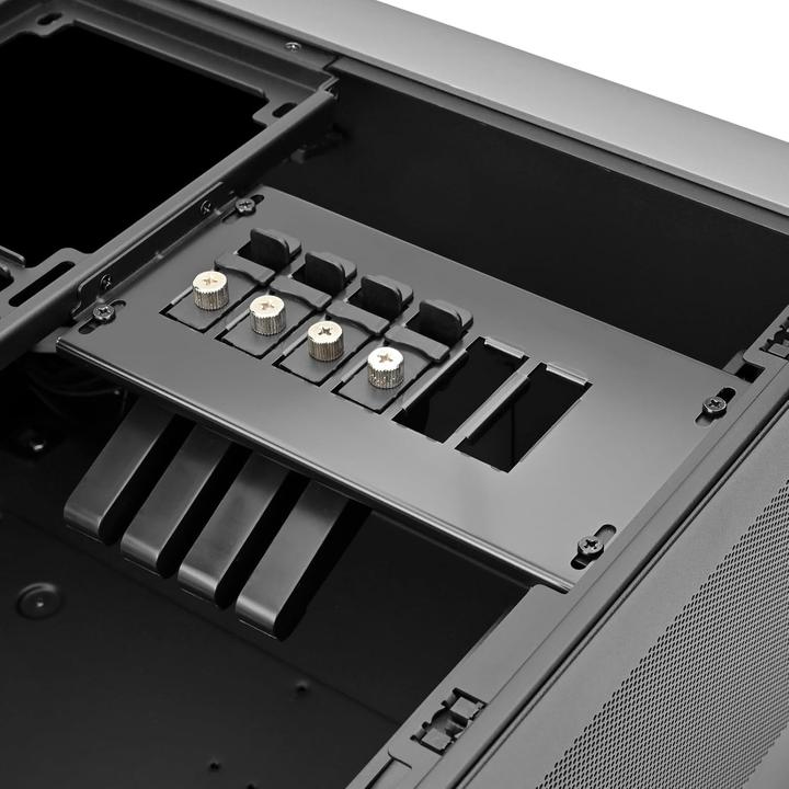 Immagine prodotto Silverstone SST-CW04TB - High End Crown HTPC All Aluminium ATX Computer Case, optimized cooling perf (ATX, SSI EEB)