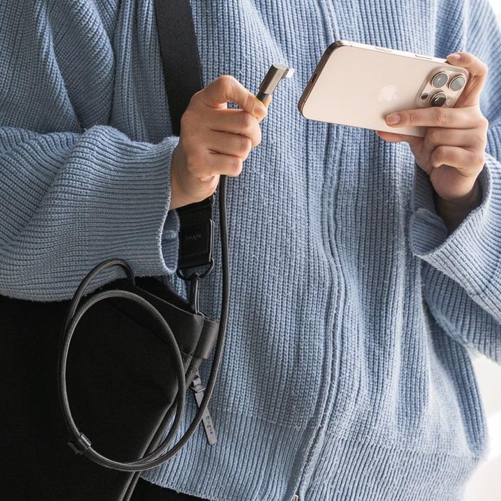 Actual product image Ringke 3.2 gen. 2x2 USB-C, PD 3.1 240W 2m angled cable - black (2 m, USB 3.2 Gen 2x2, 240 W)