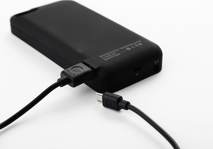 Produktbild Mbuynow Externe Batterie mit Oplaadkabel und Beschermhoes für iPhone 5, 5C, 5S (4200 mAh)