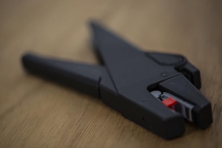 Productafbeelding RS PRO Automatische draadstripper (197 mm)