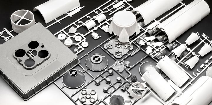 Actual product image Revell Apollo Saturn V