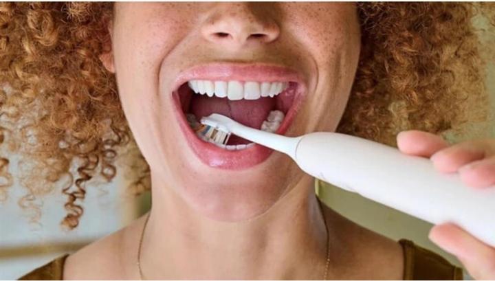 Actual product image Philips Sonicare Premium All-in-One (2x)