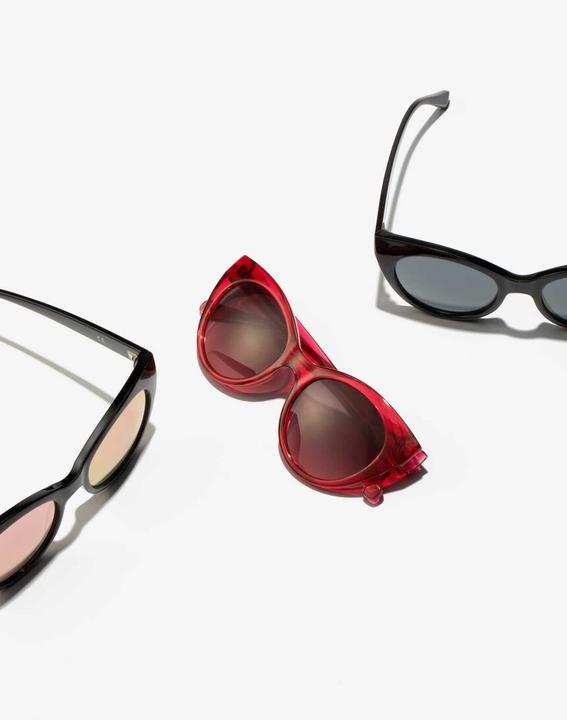 Actual product image Hawkers Divine