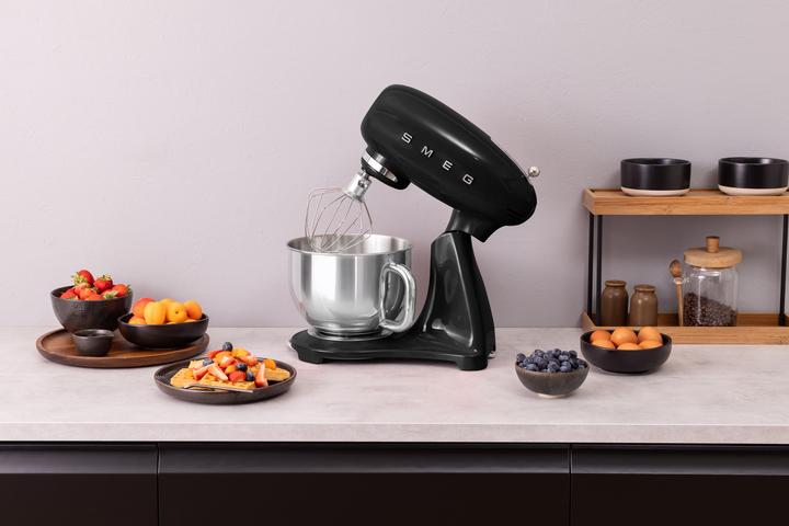 Actual product image Smeg 50's Retro Style Full Colour (1000 W, 4.80 l)