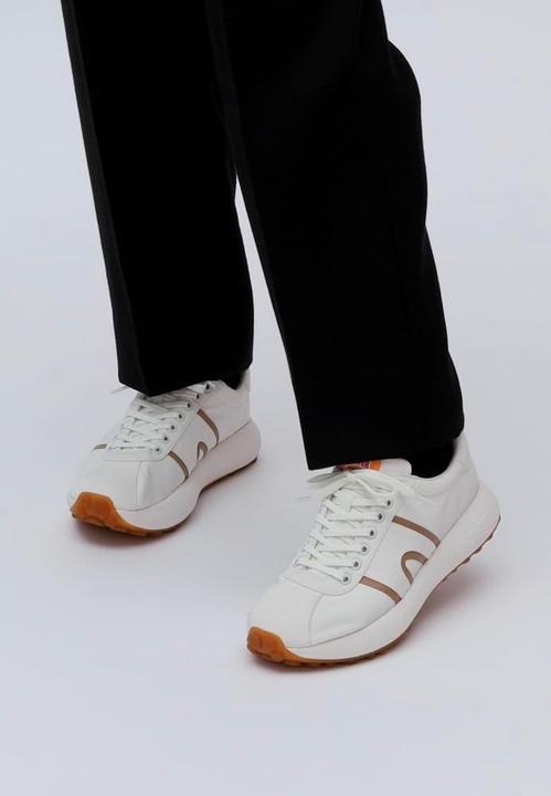 Image du produit Camper baskets vega houston (44)