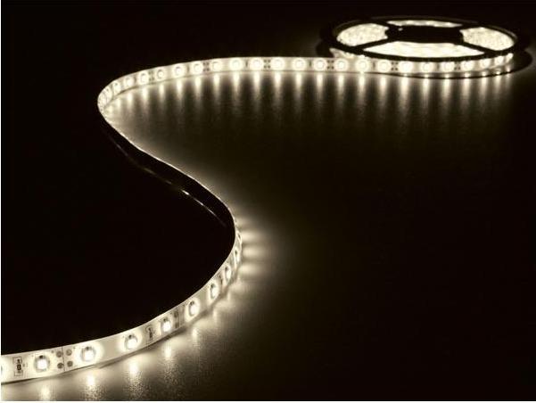 Produktbild Velleman FLEXIBLER LED-STREIFEN - WARMWEIss - 300 LEDs - 5 m - 12 V (Warmweiss, 500 cm, Indoor)