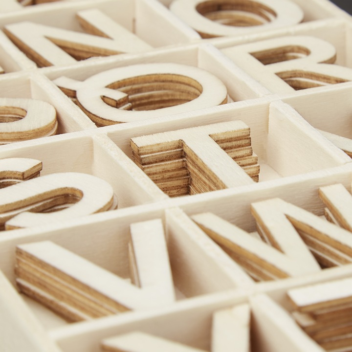 Immagine prodotto Relaxdays Set lettere-in-legno