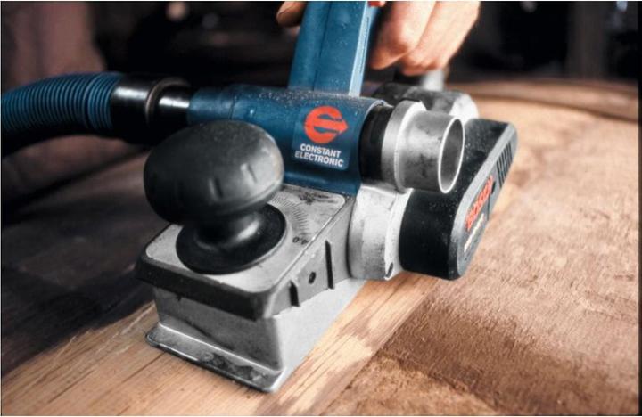 Produktbild Bosch Professional GHO 40-82 C